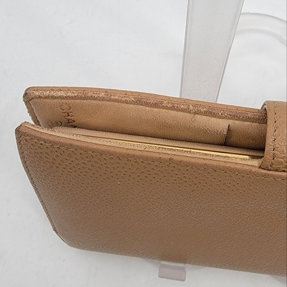 Chanel Vintage Timeless Tan Camel Pebbled Leather Bifold Wallet Karl Lagerfeld - Picture 6 of 16
